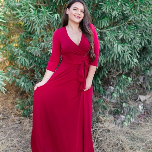 Stunning maroon dress - Picture 3 of 3